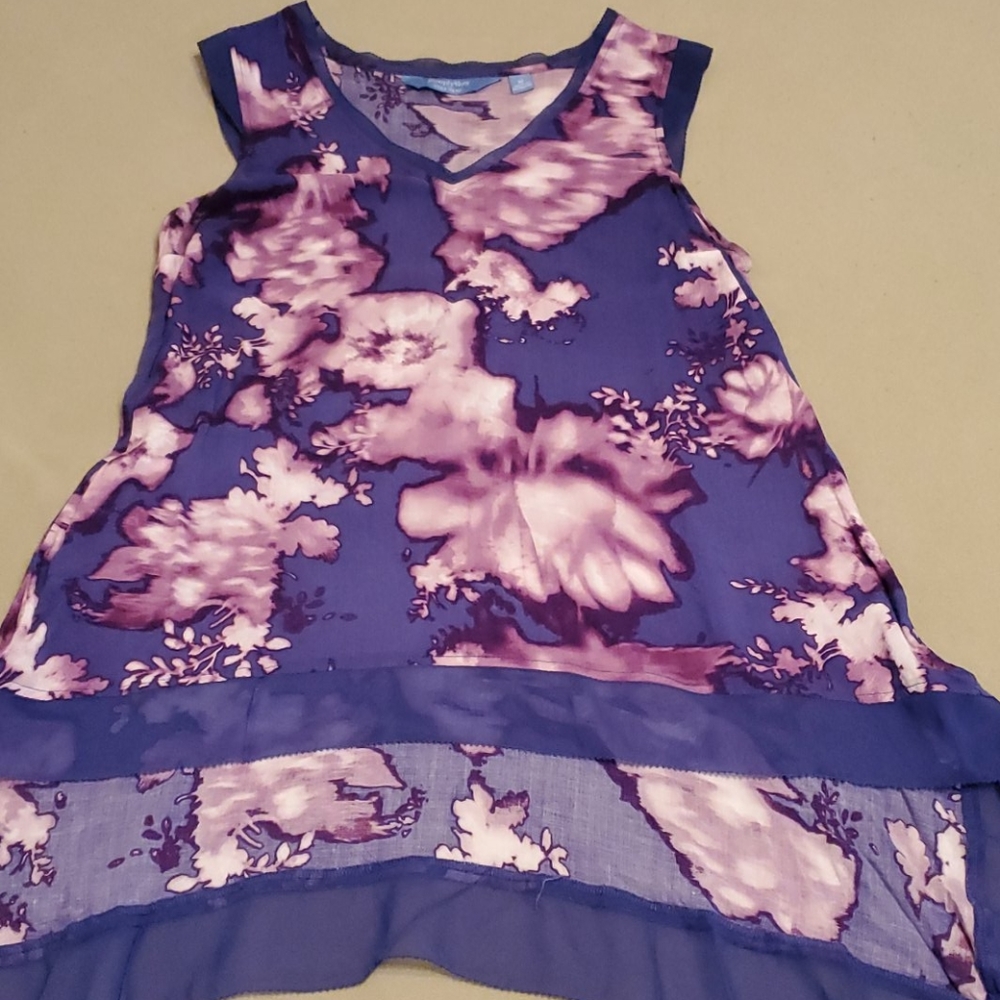 Tank Top Flare Side V-Neck